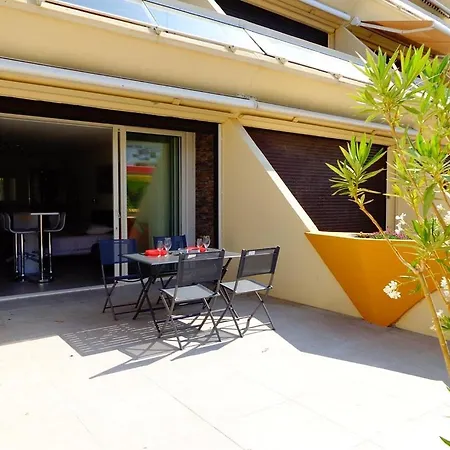 Gentleman - Héliopolis D 84 - Luxe - 2 Personnes Agde