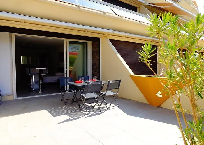 Gentleman - Heliopolis D 84 - Luxe - 2 Personnes Agde